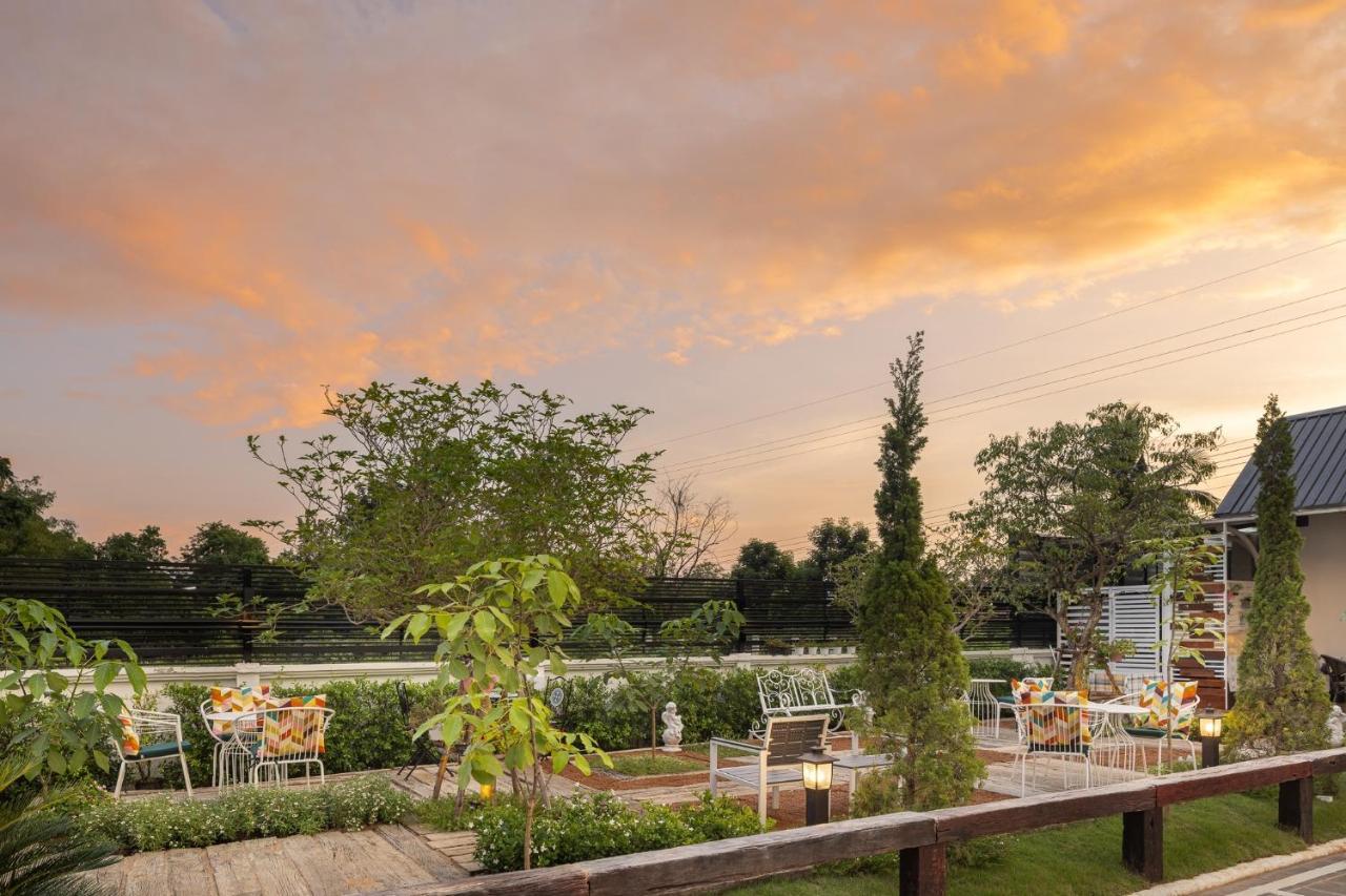 Picha Ville Resort Watthana Nakhon Экстерьер фото